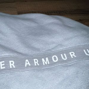 Under Armour Cropped Hoodie